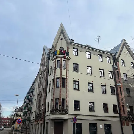 Apartment Beautiful Designer In Center *